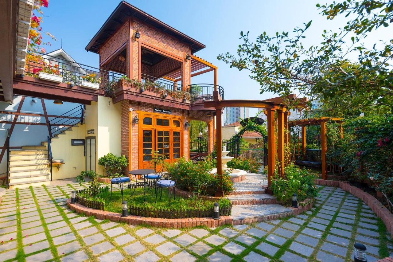 Little Colmar - Homestay & Pottery Studio Ha Long Esterno foto