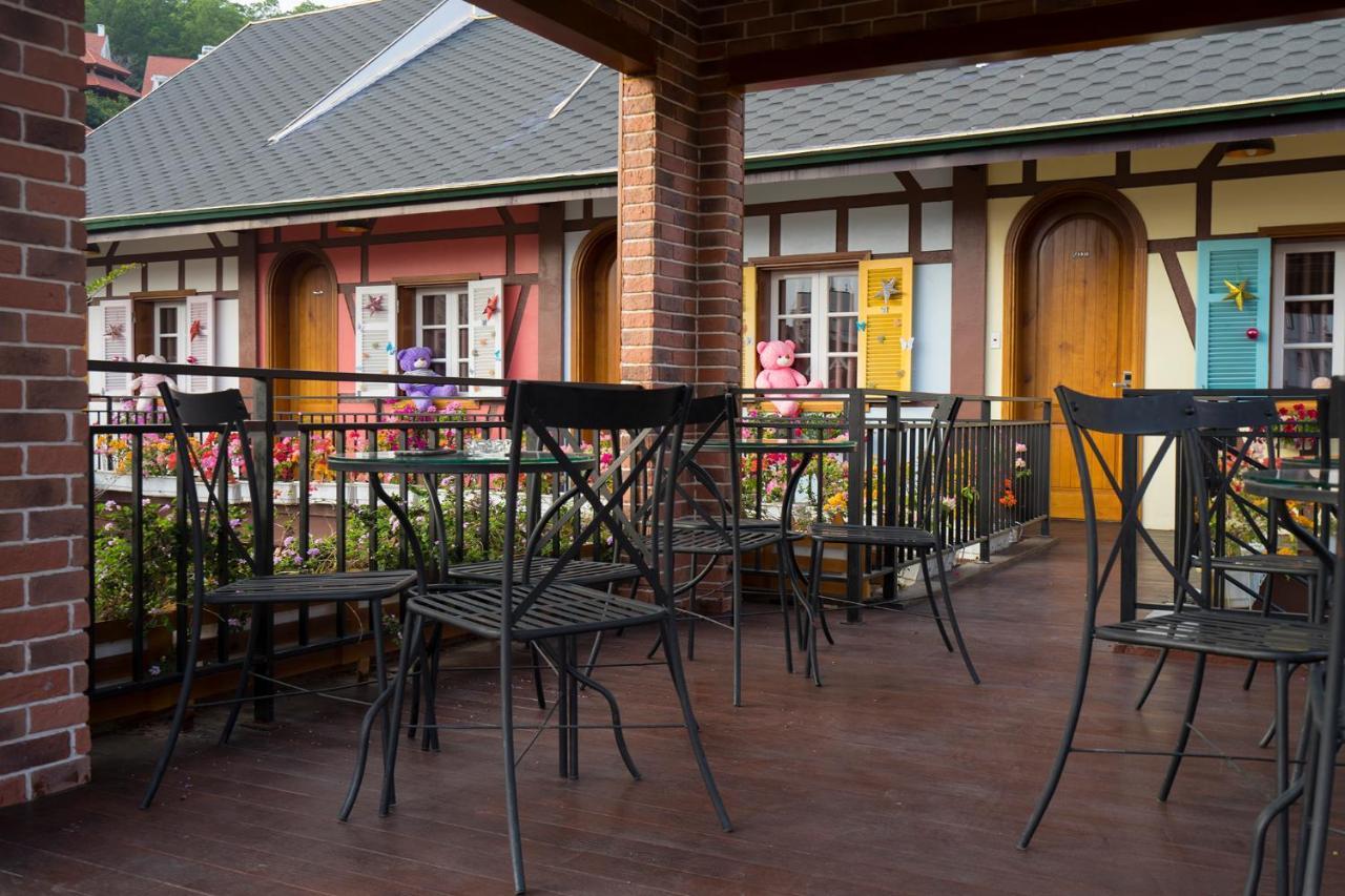 Little Colmar - Homestay & Pottery Studio Ha Long Esterno foto