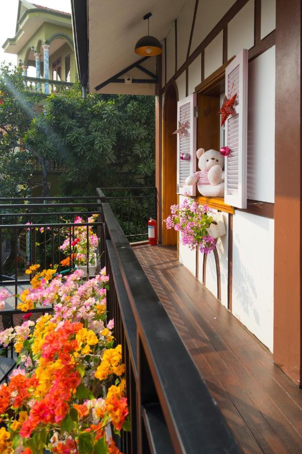 Little Colmar - Homestay & Pottery Studio Ha Long Esterno foto
