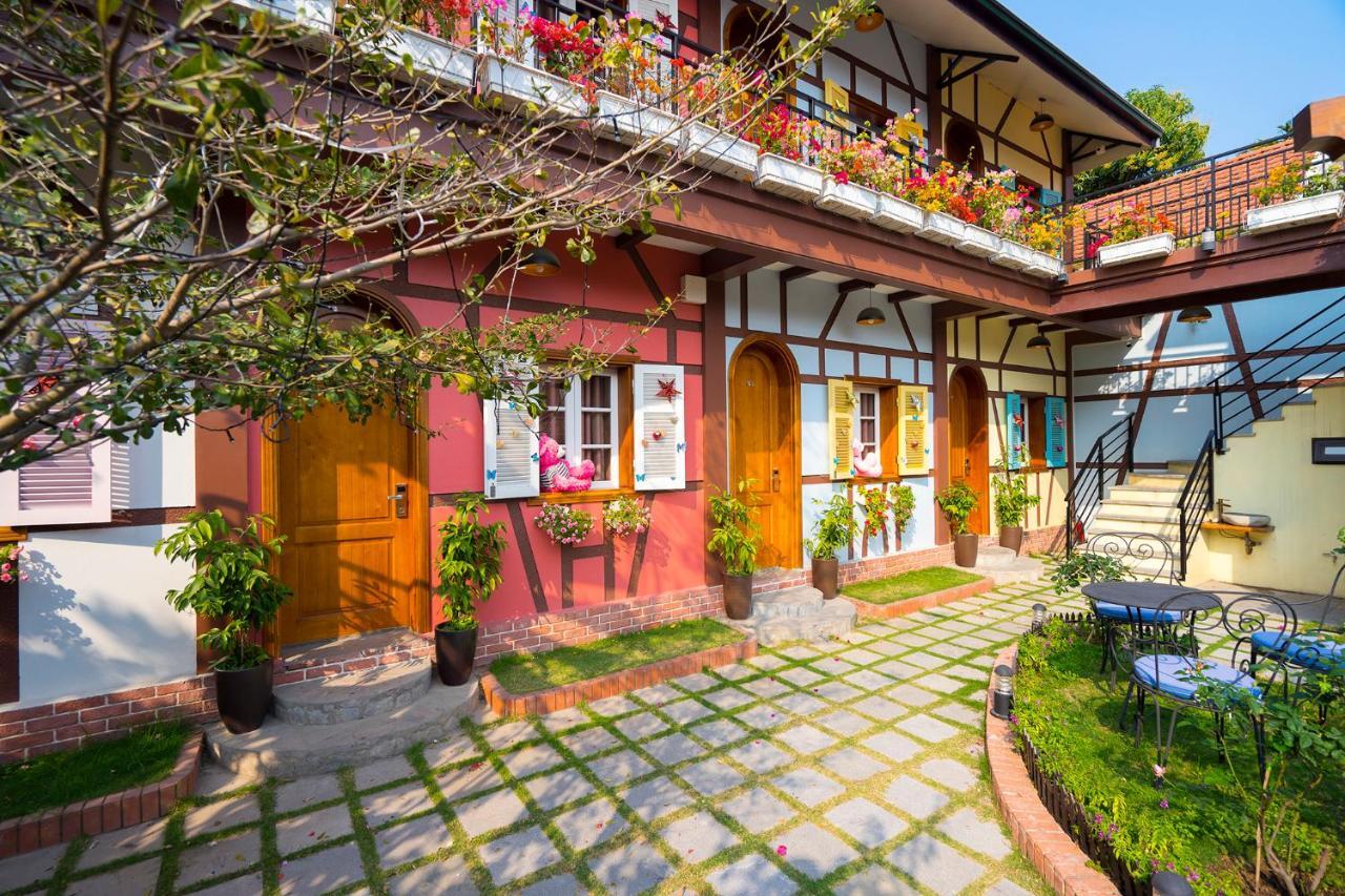Little Colmar - Homestay & Pottery Studio Ha Long Esterno foto