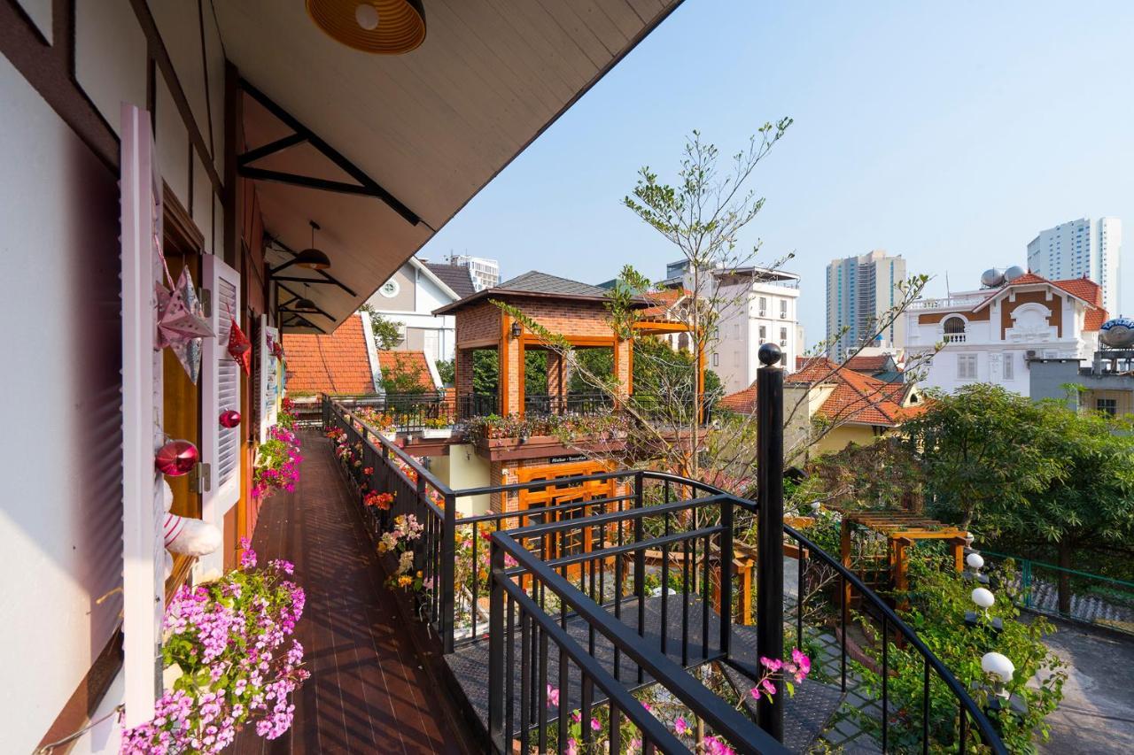 Little Colmar - Homestay & Pottery Studio Ha Long Esterno foto