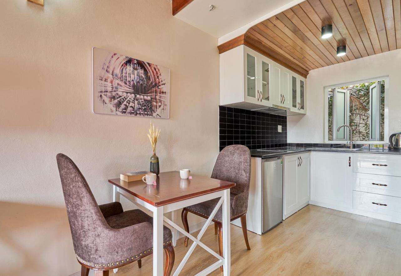 Little Colmar - Homestay & Pottery Studio Ha Long Esterno foto