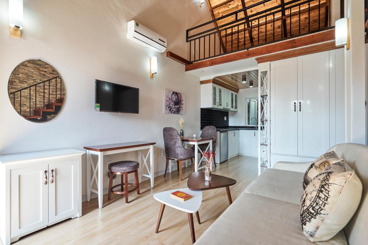 Little Colmar - Homestay & Pottery Studio Ha Long Esterno foto