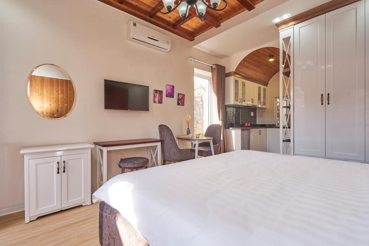 Little Colmar - Homestay & Pottery Studio Ha Long Esterno foto