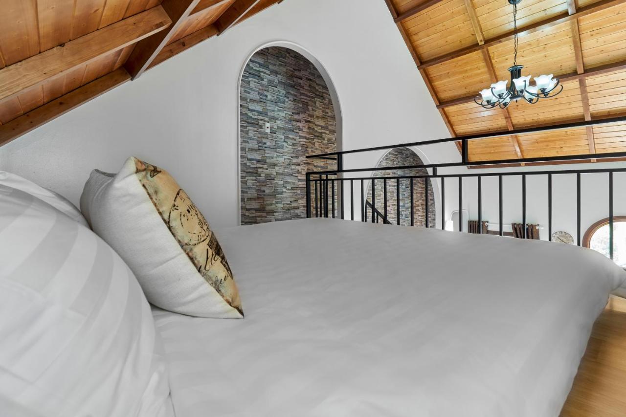 Little Colmar - Homestay & Pottery Studio Ha Long Esterno foto