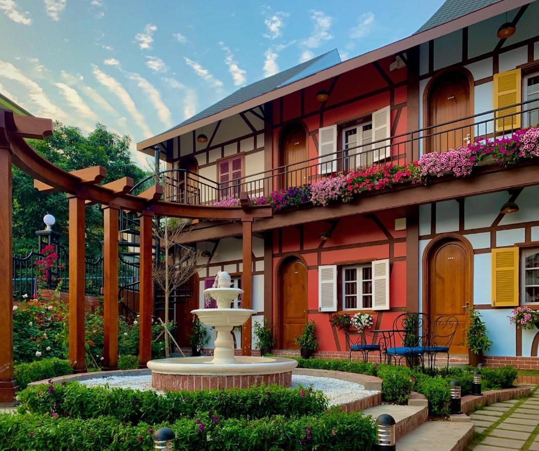 Little Colmar - Homestay & Pottery Studio Ha Long Esterno foto